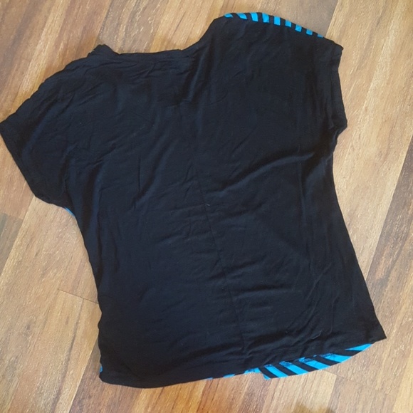 Cable and Gauge Short Sleeve Top sz Small - Picture 2 of 2